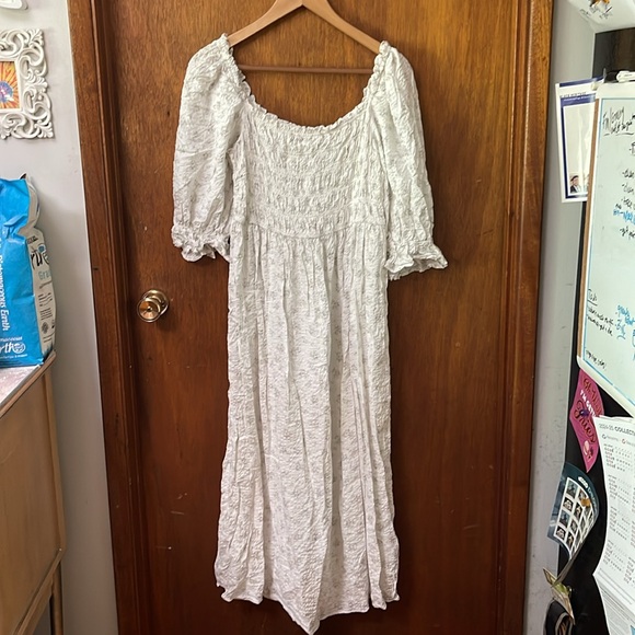 H&M wildflower smocked midi maxi dress - Picture 2 of 10